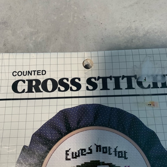 Cross-stitch NWT vintage sheep ewe kit embroidery craft folk art - Picture 5 of 6